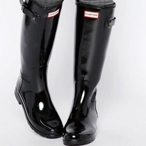 Original glossy black Hunter boots